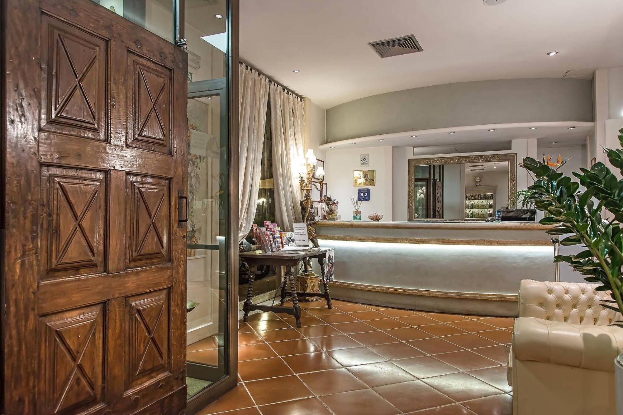 4 Historical Hotels in Florence Historic Centre Worth Booking