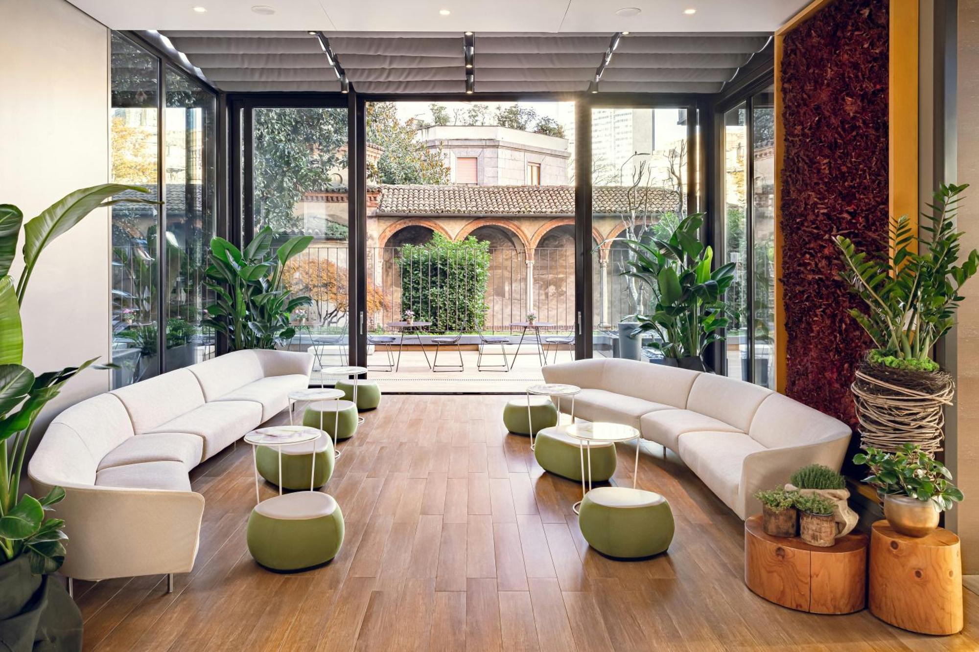 4 Starhotels in Moscova, Milan Worth Booking Now