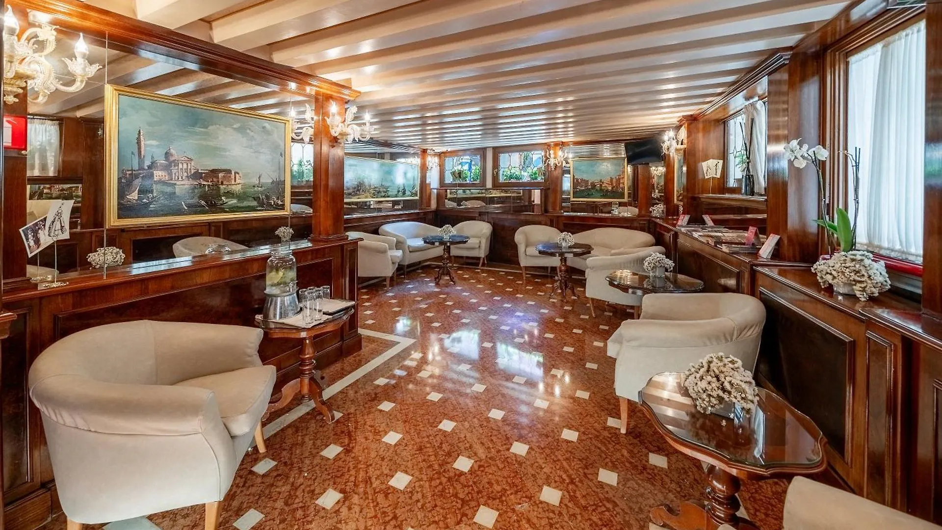 7 Romantic Hotels in Castello, Venice for Unforgettable Stays